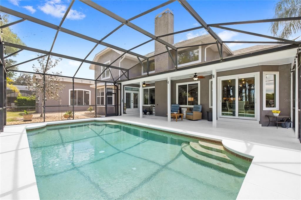 Activo con contrato: $899,900 (4 camas, 2 baños, 2912 Pies cuadrados)