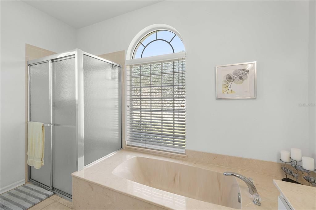 For Sale: $295,000 (2 beds, 2 baths, 1679 Square Feet)