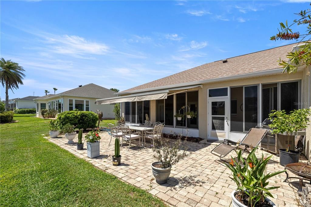 For Sale: $295,000 (2 beds, 2 baths, 1679 Square Feet)