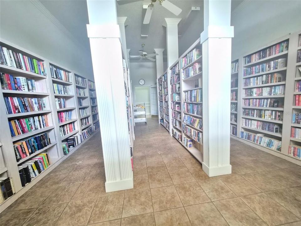 For Sale: $295,000 (2 beds, 2 baths, 1679 Square Feet)