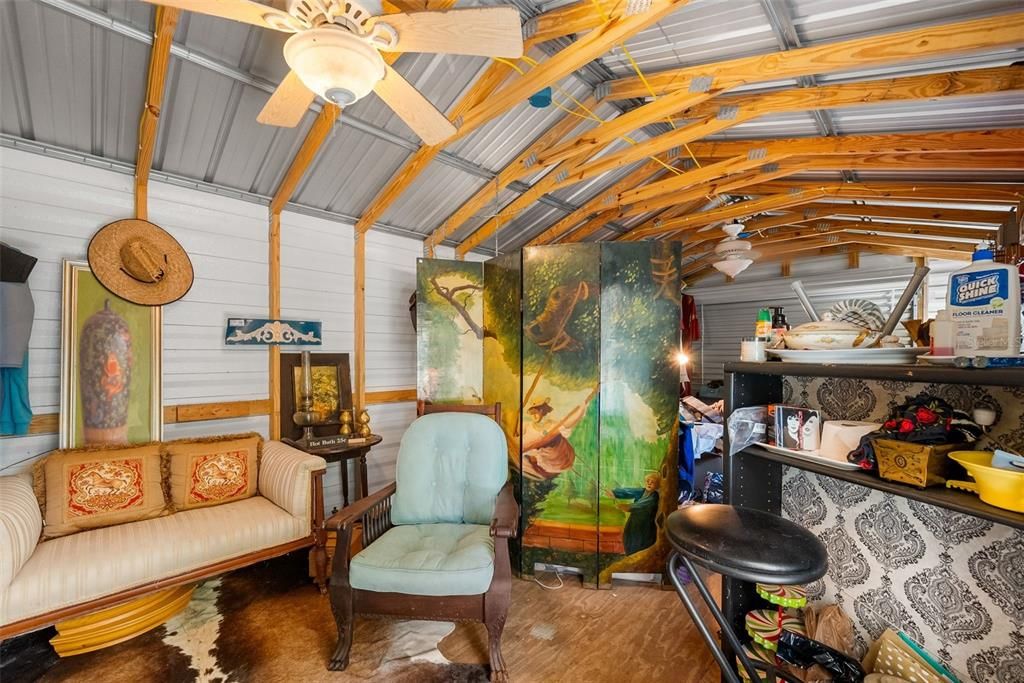 For Sale: $239,000 (2 beds, 1 baths, 782 Square Feet)