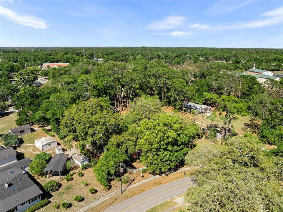 For Sale: $239,000 (2 beds, 1 baths, 782 Square Feet)