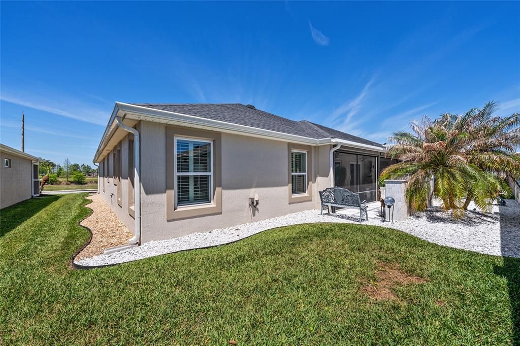 Active With Contract: $589,000 (3 beds, 2 baths, 1914 Square Feet)