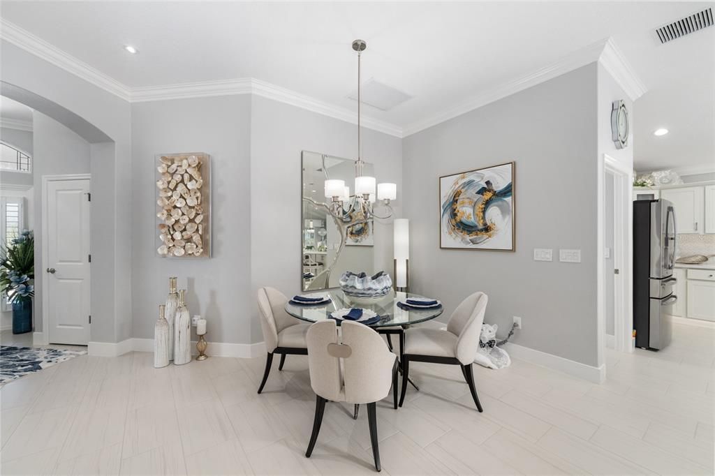 Active With Contract: $589,000 (3 beds, 2 baths, 1914 Square Feet)