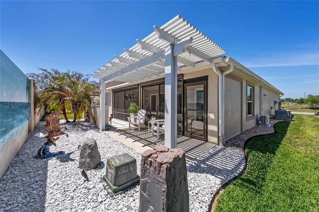 Active With Contract: $589,000 (3 beds, 2 baths, 1914 Square Feet)