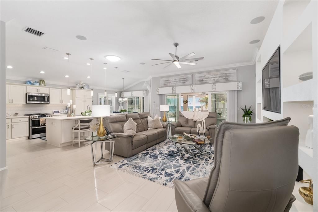 Active With Contract: $589,000 (3 beds, 2 baths, 1914 Square Feet)