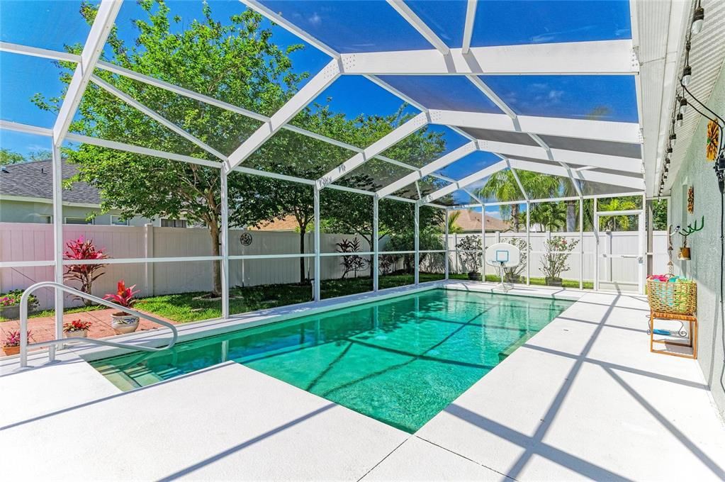 Недавно продано: $399,999 (3 спален, 2 ванн, 1656 Квадратных фут)