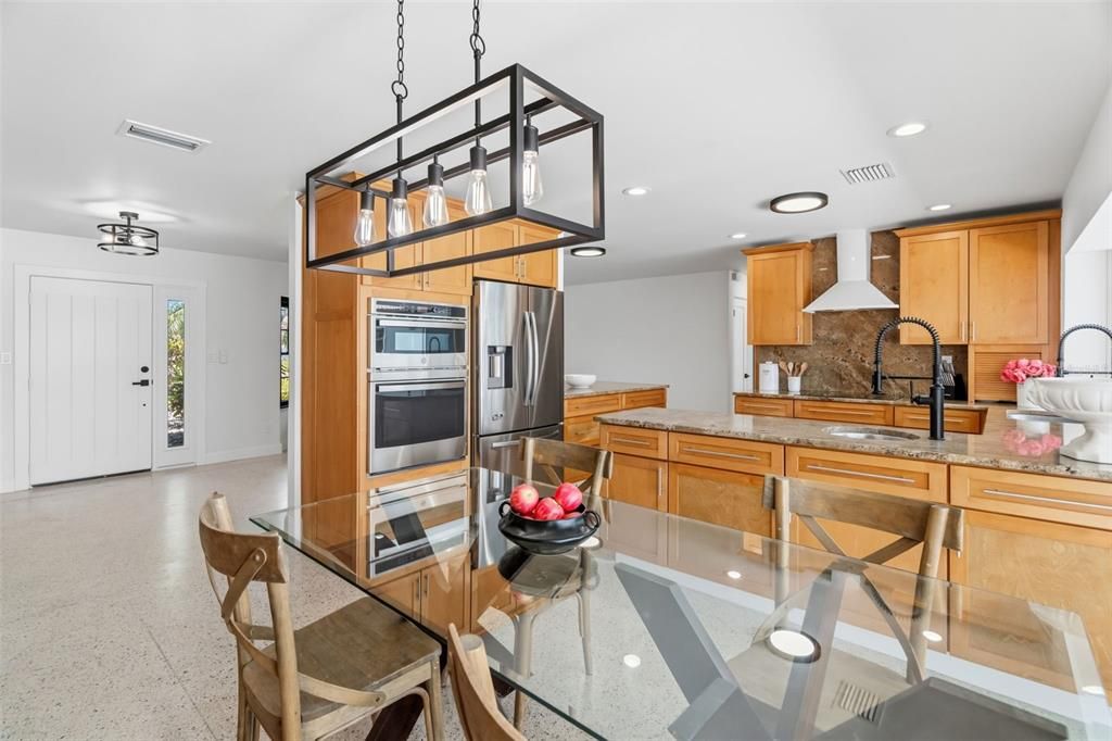 En Venta: $1,399,000 (3 camas, 3 baños, 1862 Pies cuadrados)