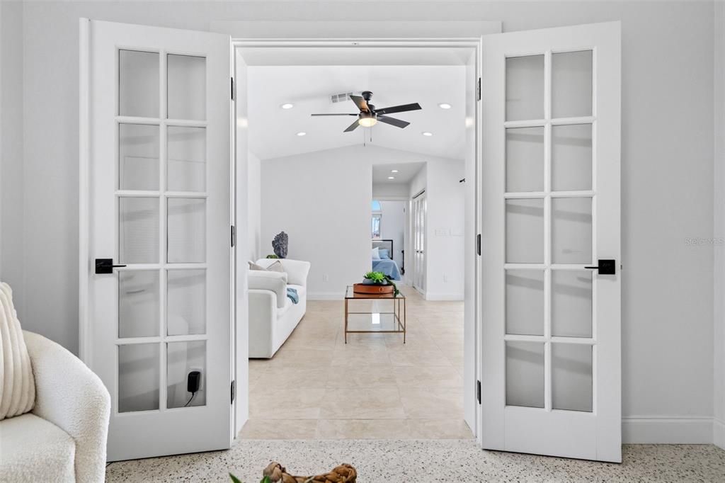En Venta: $1,399,000 (3 camas, 3 baños, 1862 Pies cuadrados)