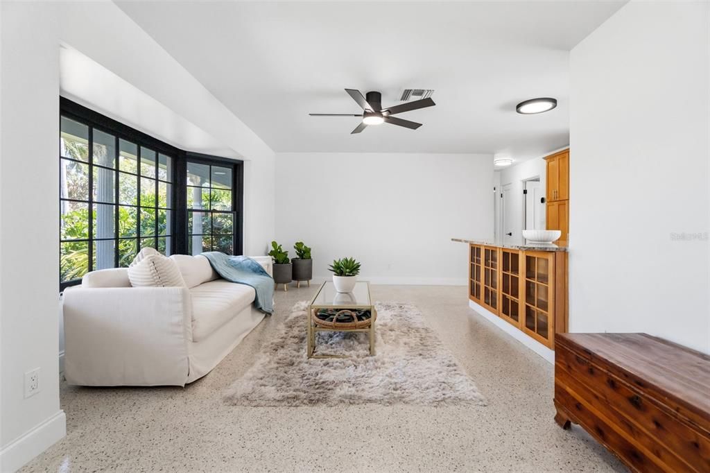 En Venta: $1,399,000 (3 camas, 3 baños, 1862 Pies cuadrados)