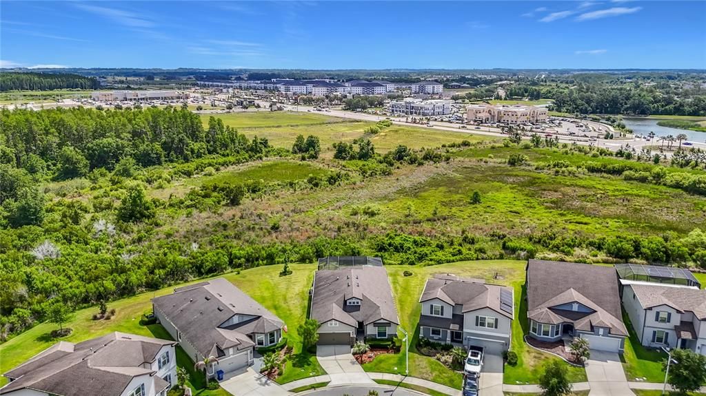 Под контрактом: $535,000 (3 спален, 2 ванн, 1871 Квадратных фут)