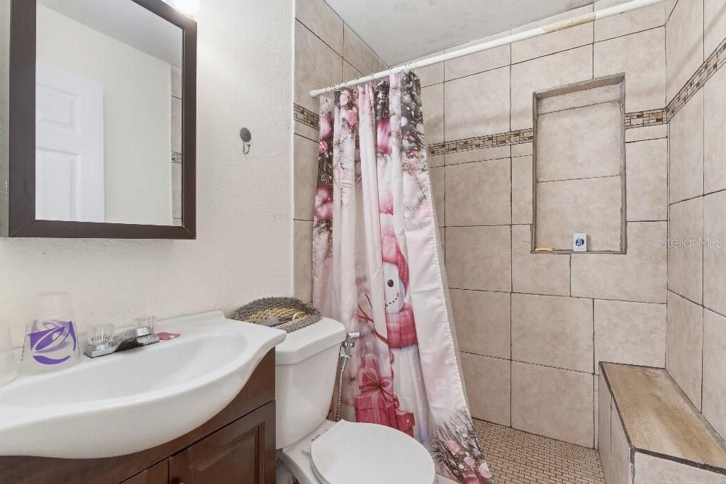 На продажу: $259,000 (3 спален, 2 ванн, 1097 Квадратных фут)