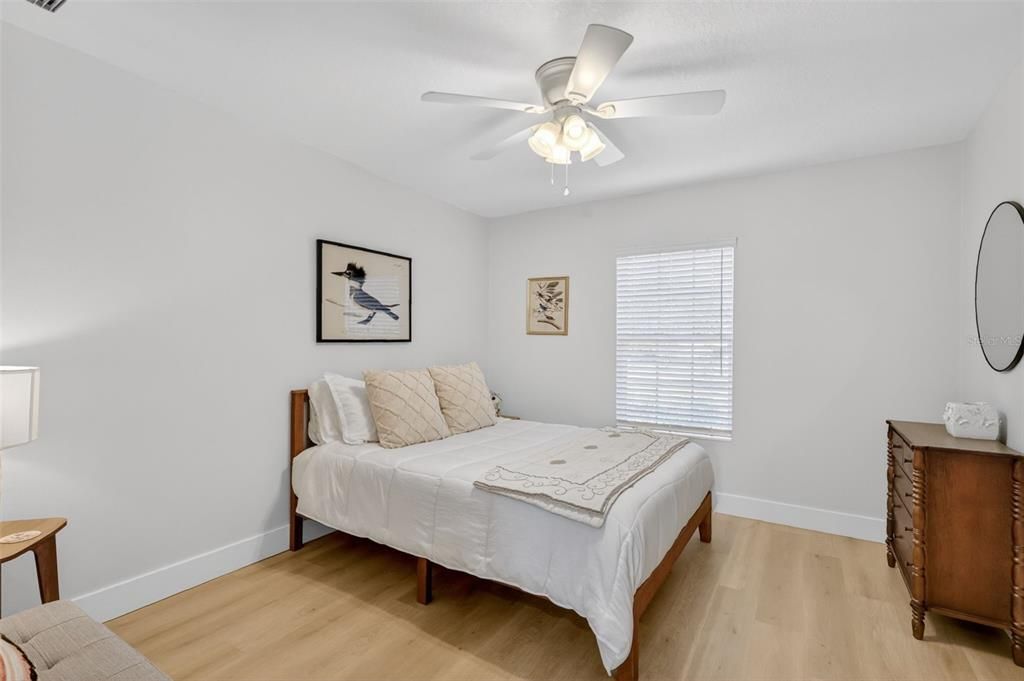 Active With Contract: $399,000 (3 beds, 2 baths, 1453 Square Feet)