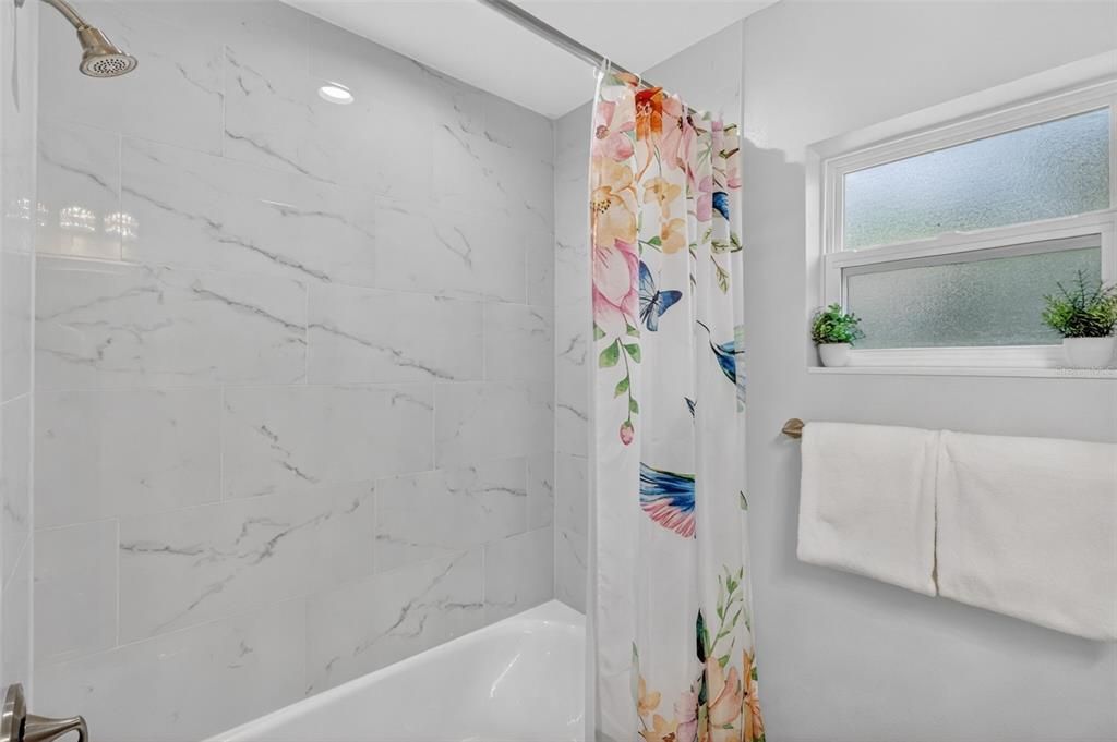 Active With Contract: $399,000 (3 beds, 2 baths, 1453 Square Feet)