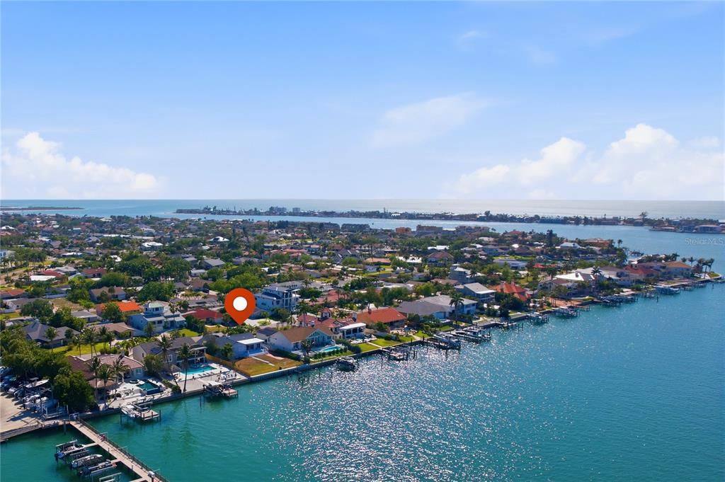 For Sale: $2,195,000 (2 beds, 2 baths, 2400 Square Feet)