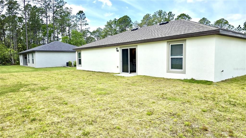 Activo con contrato: $296,900 (3 camas, 2 baños, 1463 Pies cuadrados)