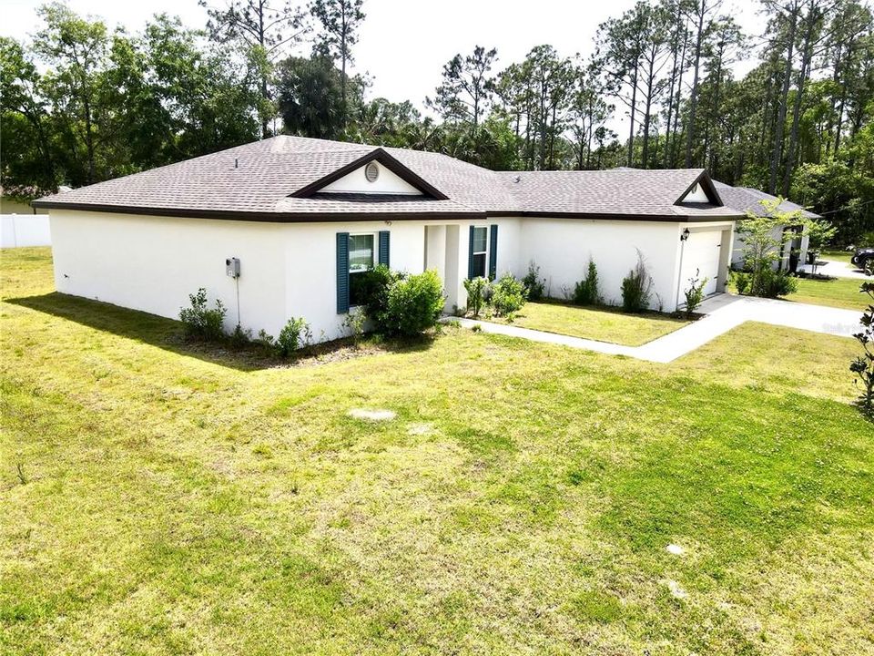 Activo con contrato: $296,900 (3 camas, 2 baños, 1463 Pies cuadrados)