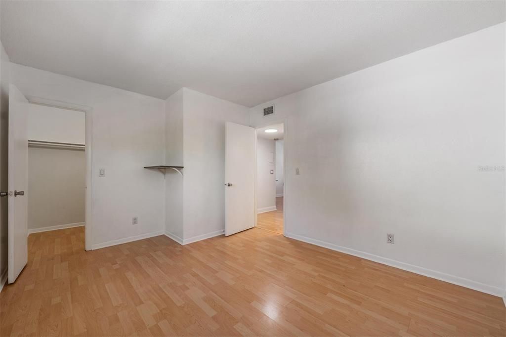 Activo con contrato: $164,900 (1 camas, 1 baños, 600 Pies cuadrados)