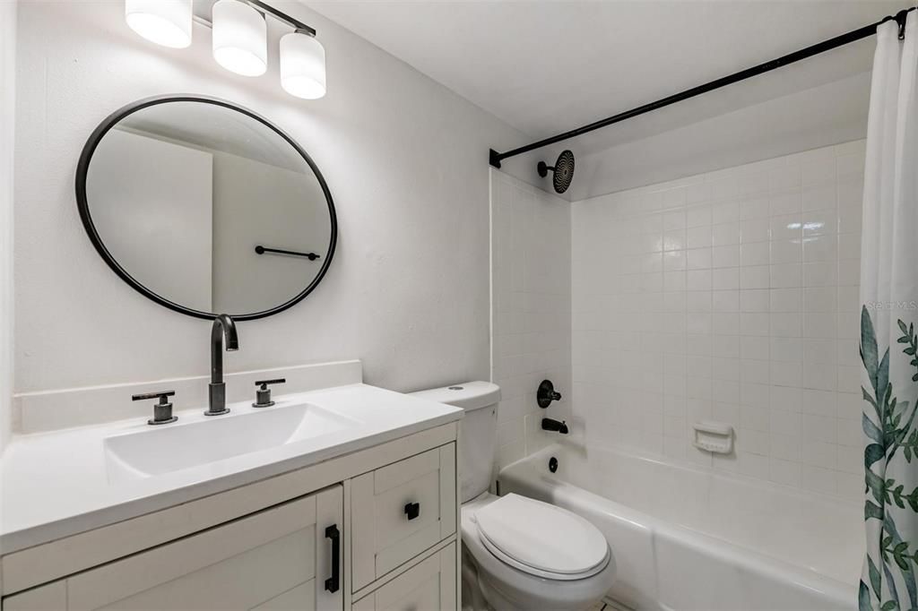 Activo con contrato: $164,900 (1 camas, 1 baños, 600 Pies cuadrados)