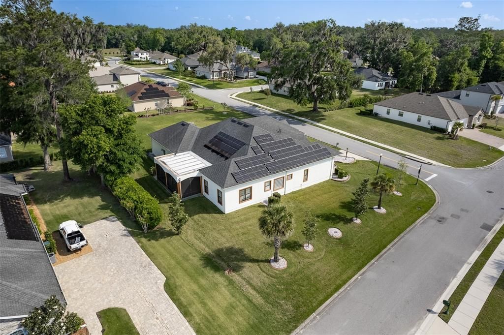 For Sale: $1,400,000 (5 beds, 4 baths, 4358 Square Feet)
