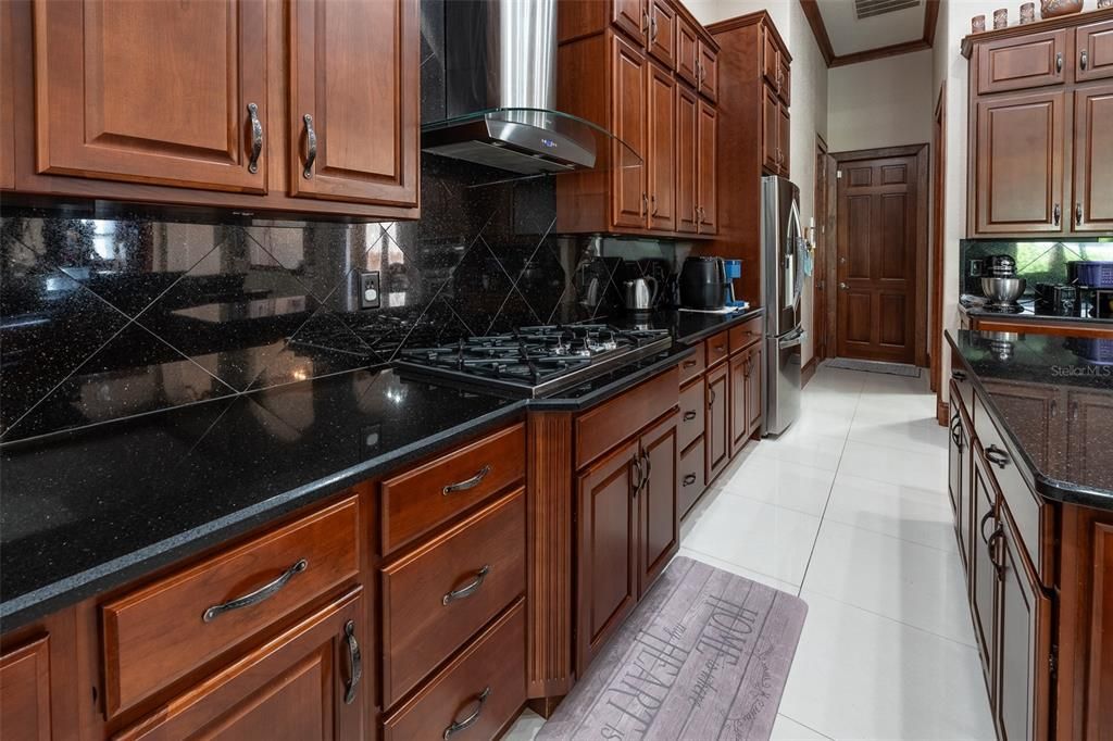 For Sale: $1,400,000 (5 beds, 4 baths, 4358 Square Feet)