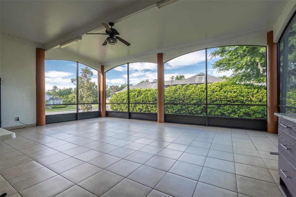 For Sale: $1,400,000 (5 beds, 4 baths, 4358 Square Feet)