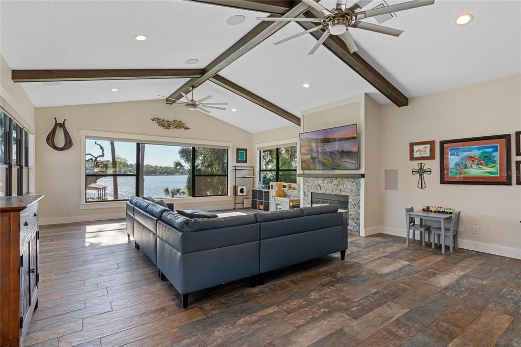 For Sale: $2,299,000 (6 beds, 4 baths, 4229 Square Feet)