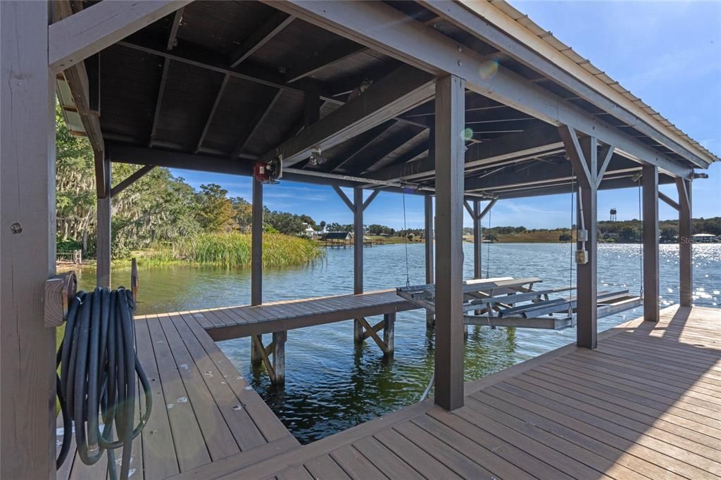 For Sale: $2,299,000 (6 beds, 4 baths, 4229 Square Feet)