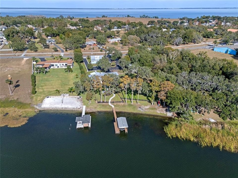 For Sale: $2,299,000 (6 beds, 4 baths, 4229 Square Feet)