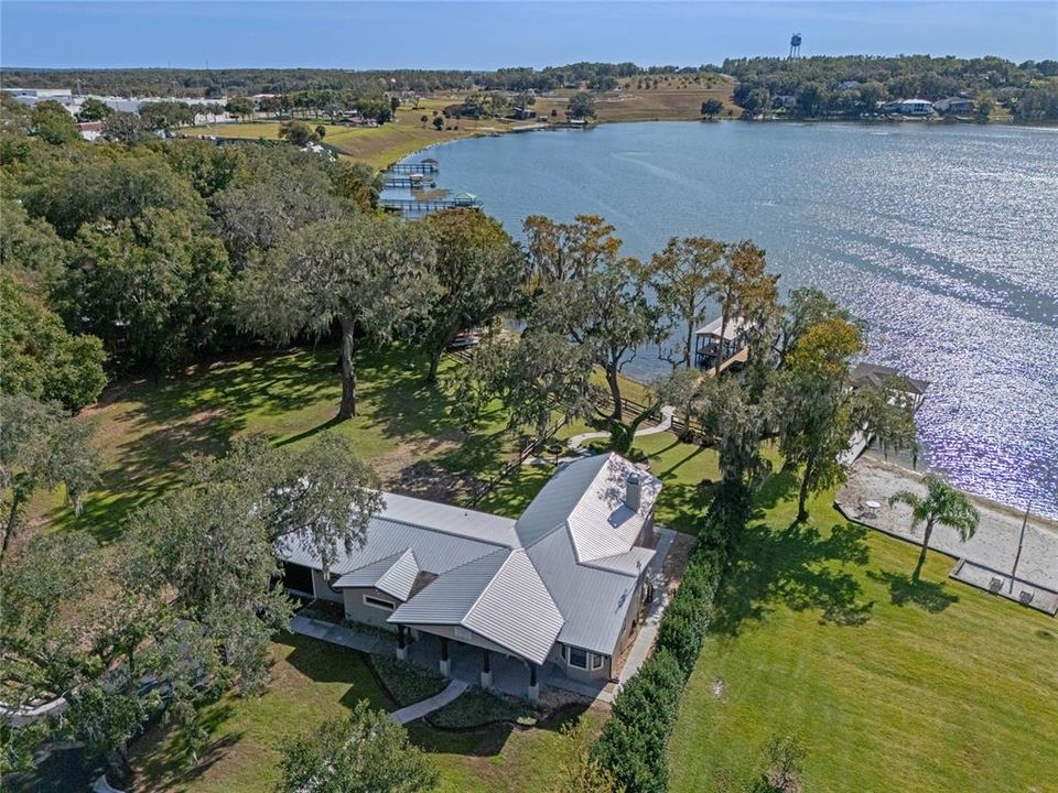 For Sale: $2,299,000 (6 beds, 4 baths, 4229 Square Feet)