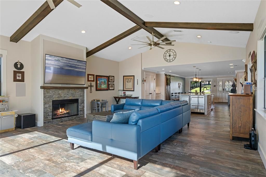 For Sale: $2,299,000 (6 beds, 4 baths, 4229 Square Feet)
