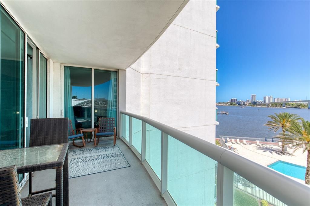 For Sale: $269,000 (2 beds, 2 baths, 1539 Square Feet)