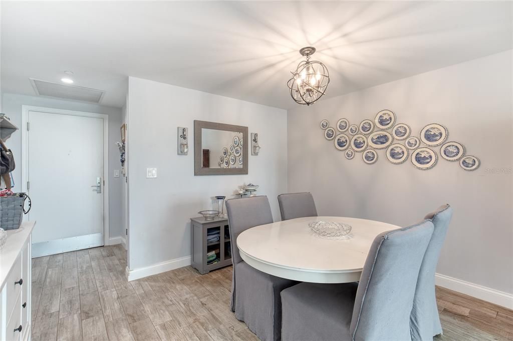For Sale: $269,000 (2 beds, 2 baths, 1539 Square Feet)