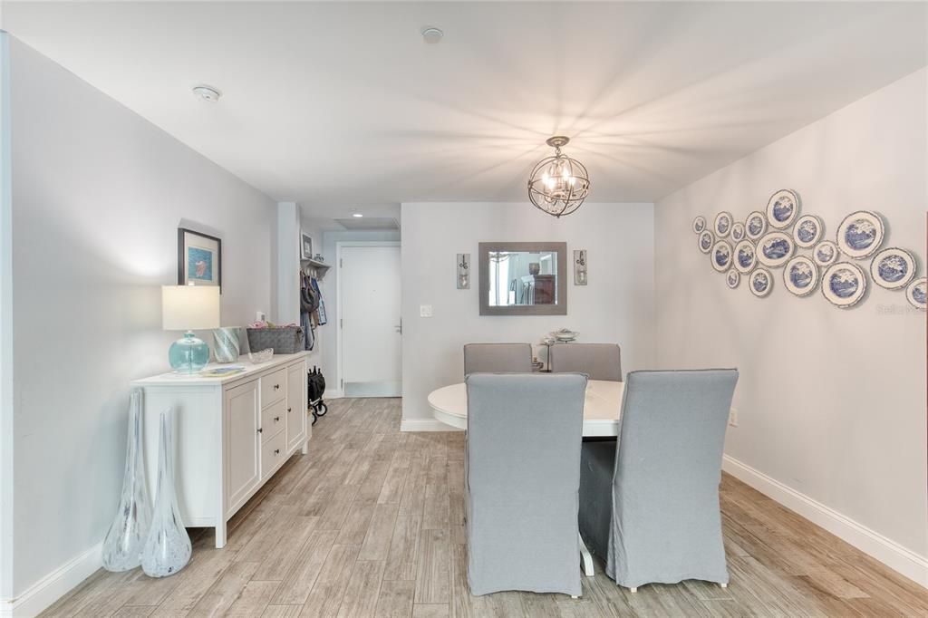 For Sale: $269,000 (2 beds, 2 baths, 1539 Square Feet)