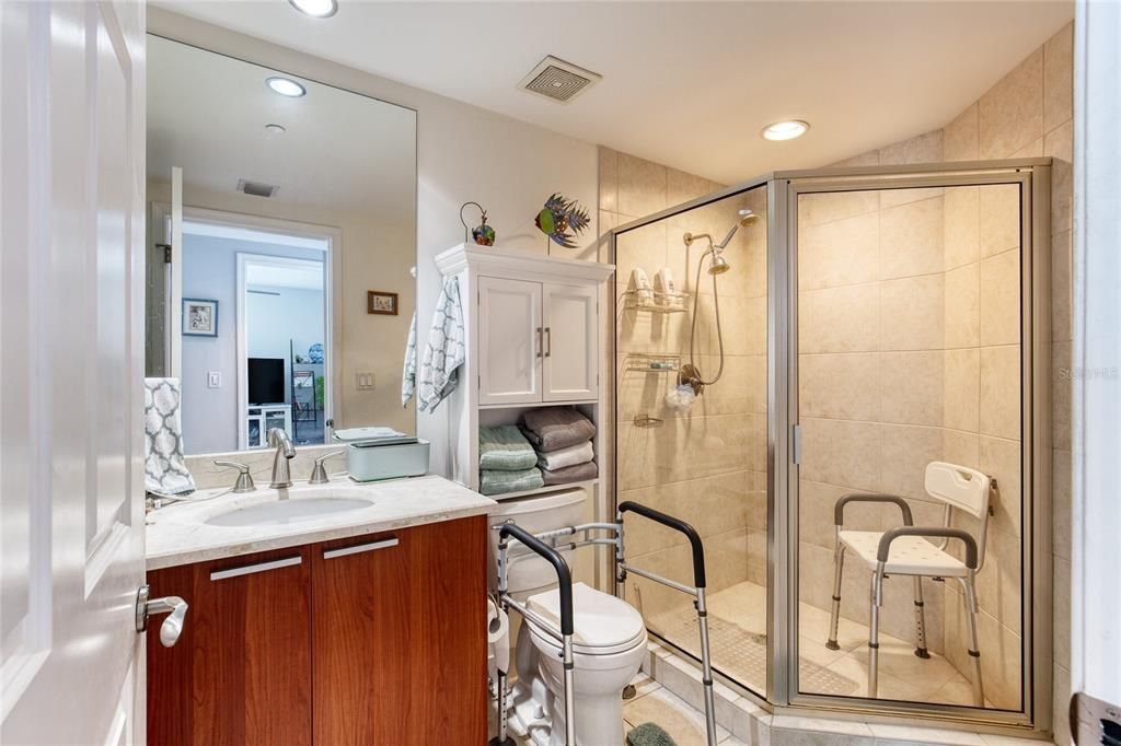 For Sale: $269,000 (2 beds, 2 baths, 1539 Square Feet)