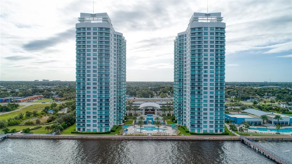 For Sale: $269,000 (2 beds, 2 baths, 1539 Square Feet)