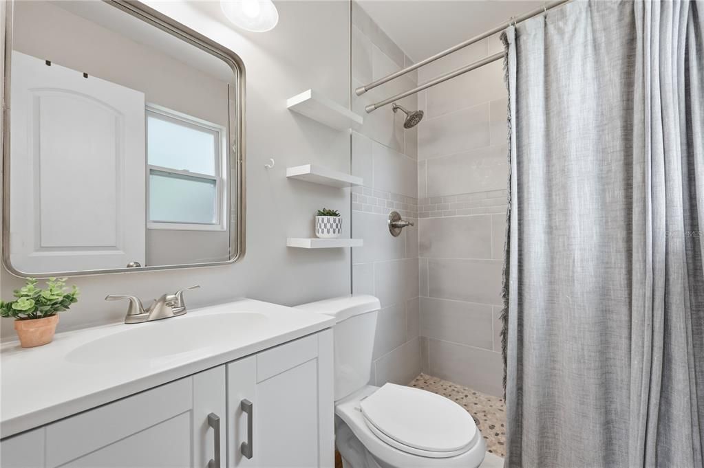Active With Contract: $279,000 (3 beds, 2 baths, 1249 Square Feet)