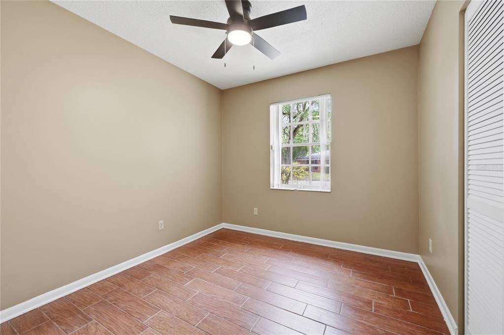 Active With Contract: $279,000 (3 beds, 2 baths, 1249 Square Feet)