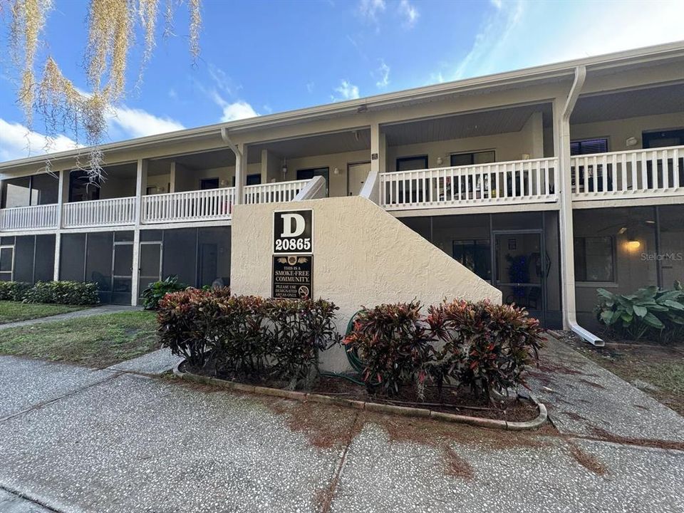 For Sale: $134,900 (1 beds, 1 baths, 456 Square Feet)