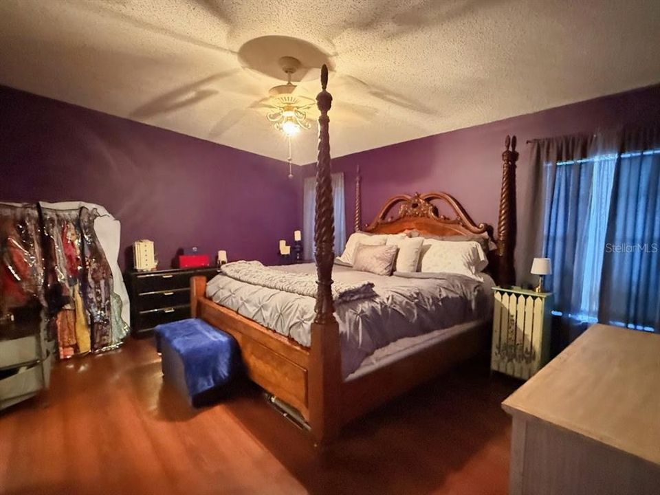 For Sale: $210,000 (3 beds, 2 baths, 1620 Square Feet)