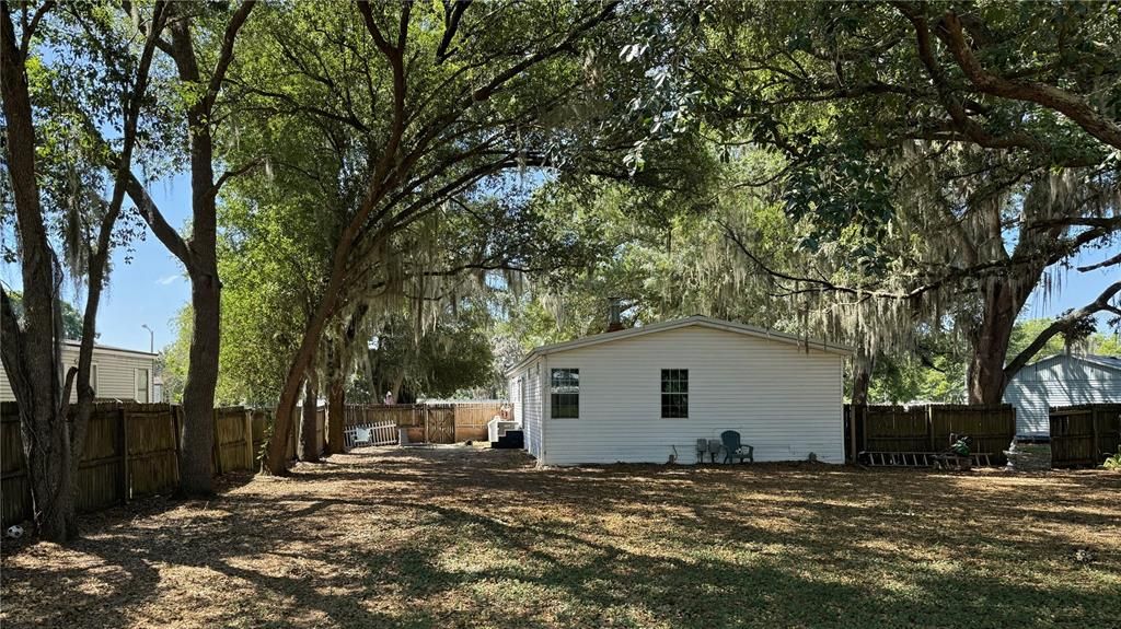 For Sale: $210,000 (3 beds, 2 baths, 1620 Square Feet)