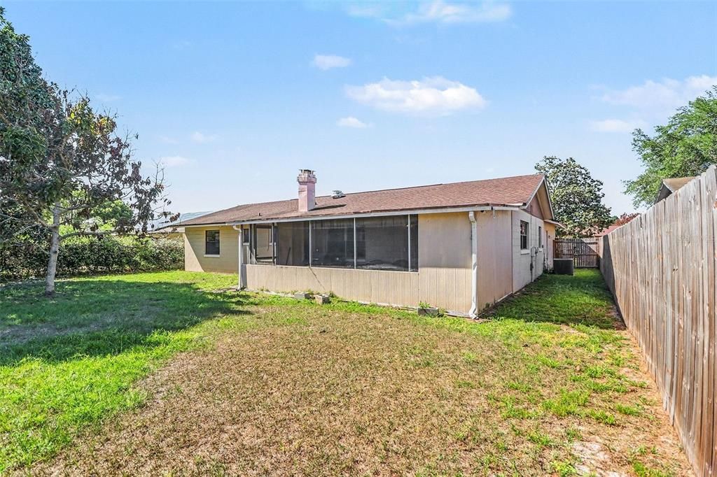 Active With Contract: $340,000 (3 beds, 2 baths, 1512 Square Feet)