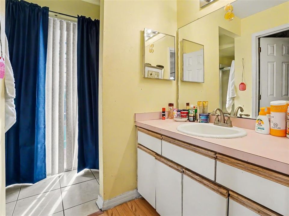 En Venta: $335,000 (3 camas, 2 baños, 1286 Pies cuadrados)