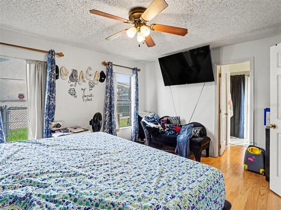 En Venta: $335,000 (3 camas, 2 baños, 1286 Pies cuadrados)
