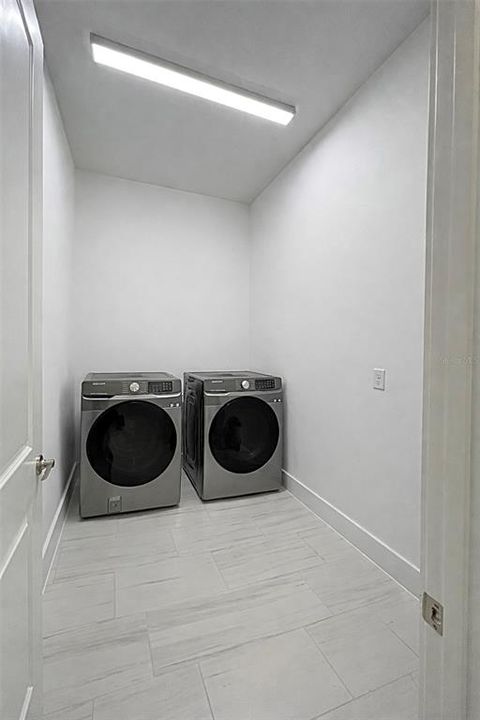 В аренду: $3,500 (3 спален, 3 ванн, 2497 Квадратных фут)