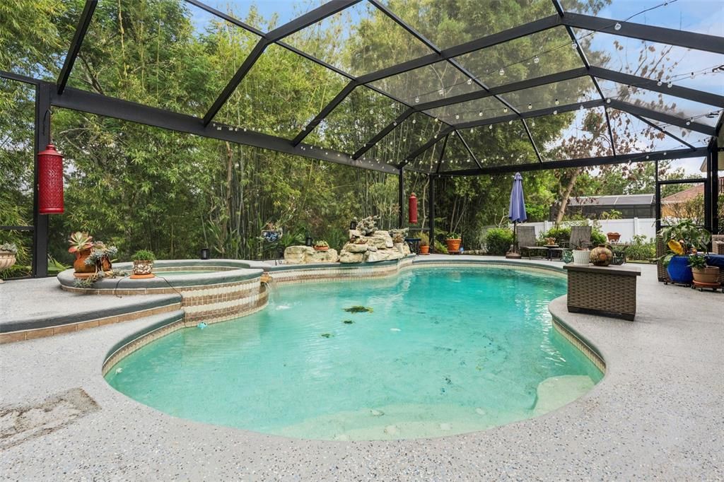 Под контрактом: $865,000 (4 спален, 3 ванн, 3399 Квадратных фут)