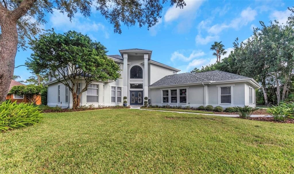 For Sale: $1,125,000 (5 beds, 3 baths, 4227 Square Feet)