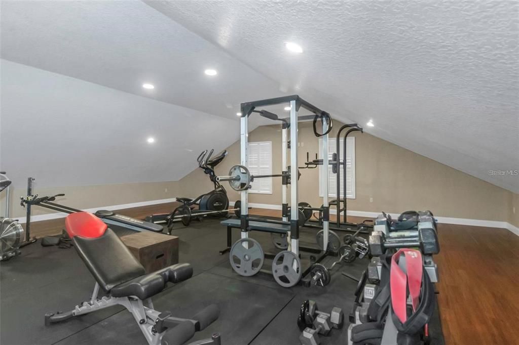 For Sale: $1,125,000 (5 beds, 3 baths, 4227 Square Feet)