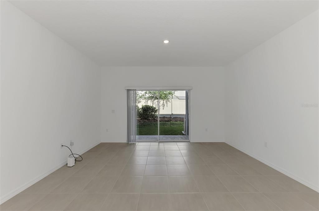 En Venta: $249,000 (2 camas, 2 baños, 1238 Pies cuadrados)