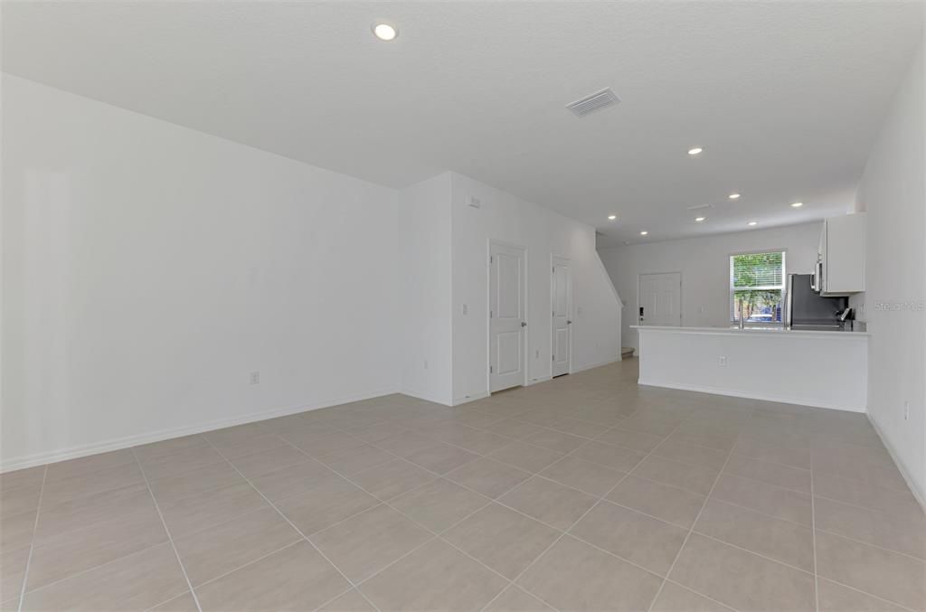 En Venta: $249,000 (2 camas, 2 baños, 1238 Pies cuadrados)